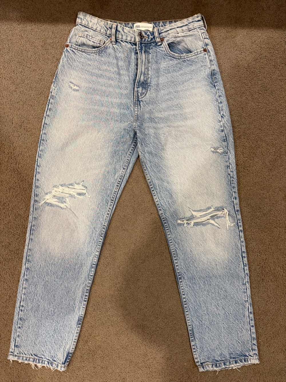 Zara Light Wash Distressed Mom Jeans size 6